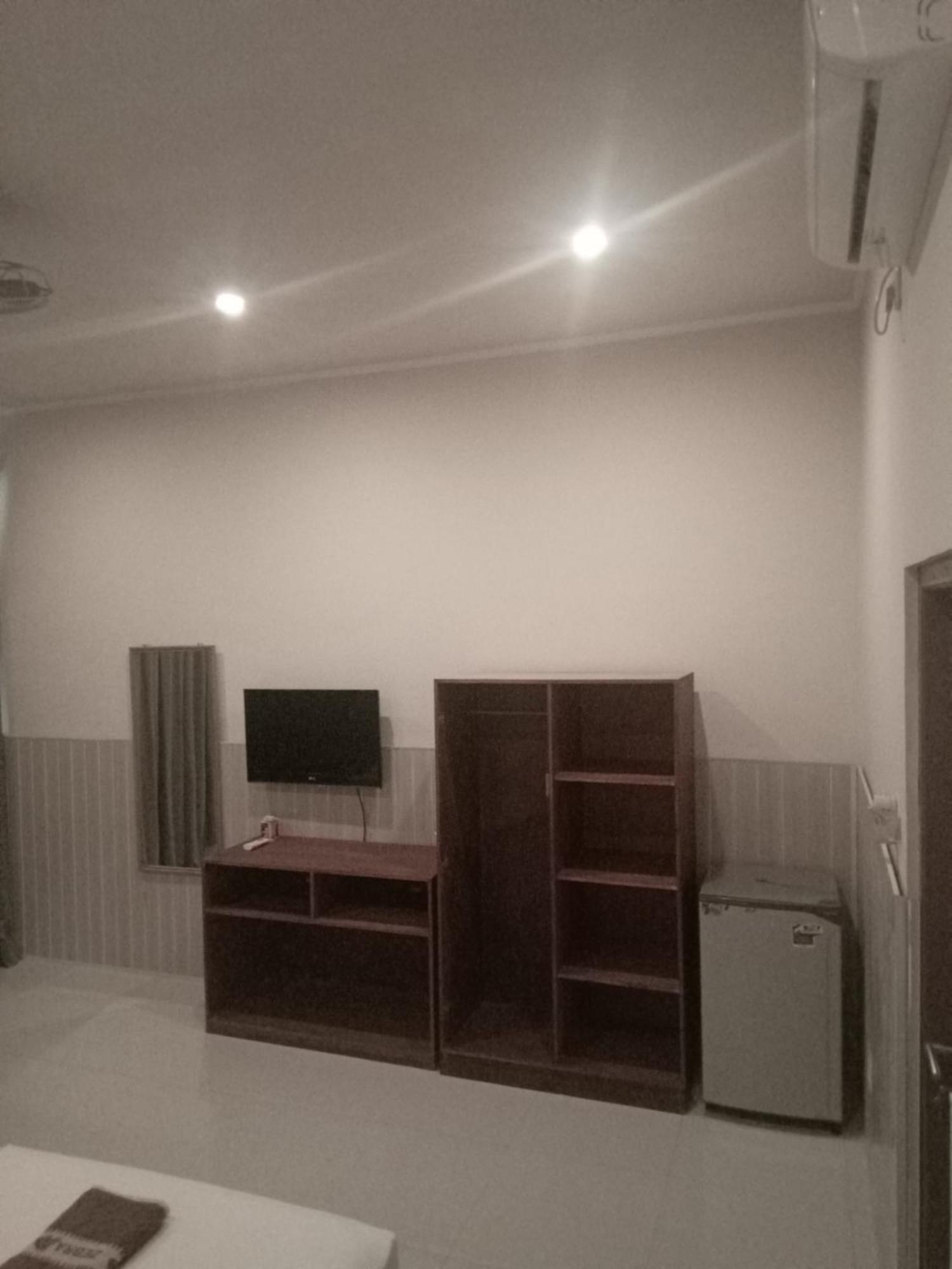 Wisma Bunda Джили Трауанган Екстериор снимка